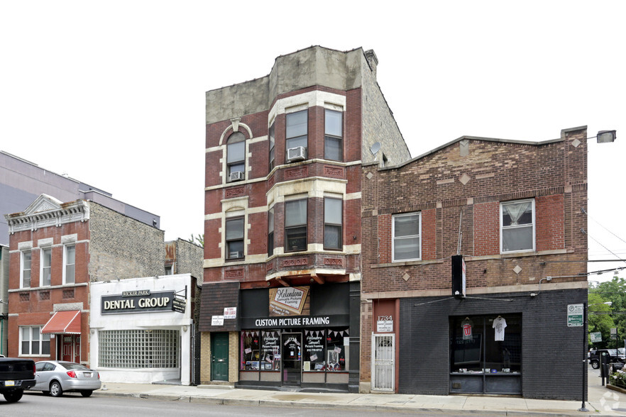 Wicker Park Duo - Commercial/ Residentia portfolio of 2 properties for sale on LoopNet.co.uk - Building Photo - Image 3 of 8