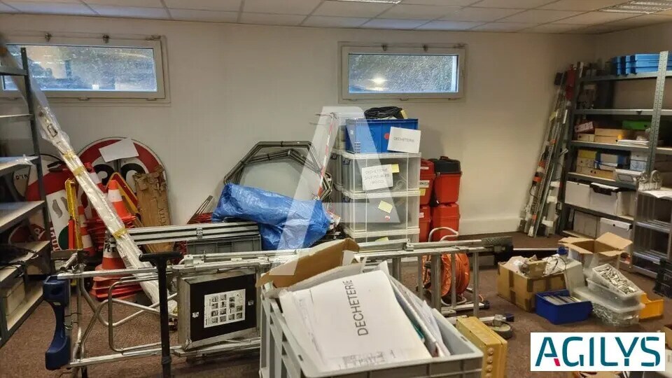 Office in Montrouge to rent - Building Photo - Image 3 of 5