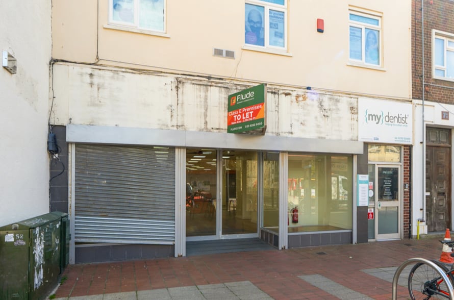 5-5A Palmerston Rd, Southsea to rent - Building Photo - Image 2 of 2