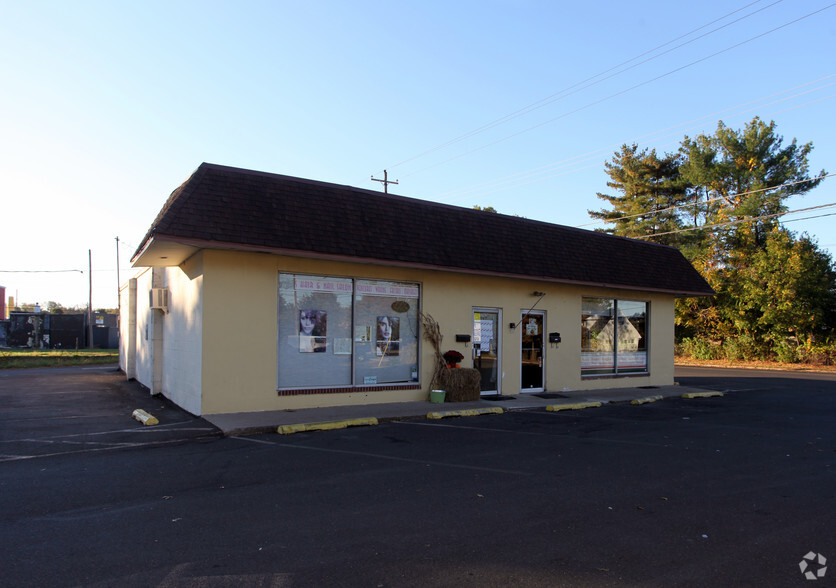 1502-1504 Haines Rd, Levittown, PA for sale - Building Photo - Image 3 of 4