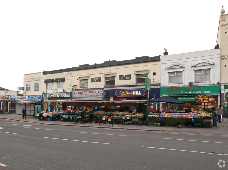 561-573 Lea Bridge Rd, London for sale - Primary Photo - Image 1 of 1