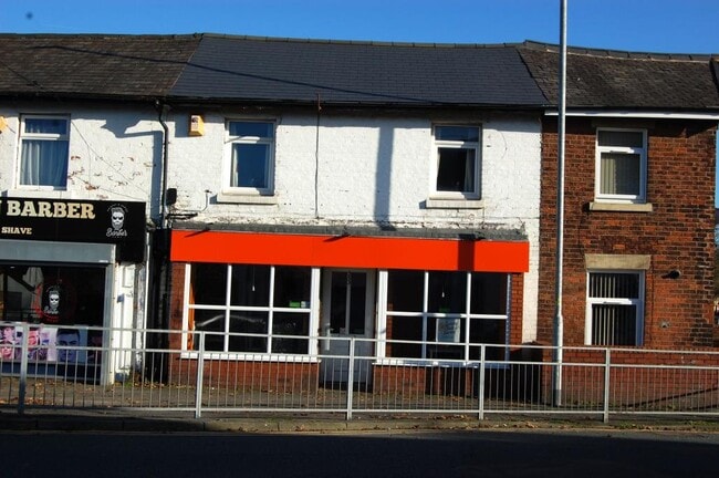 More details for 353 Leyland Ln, Leyland - Retail for Sale