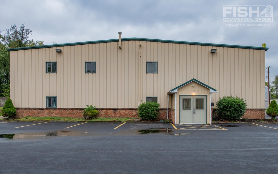 1310 Commerce Park Dr, Williamsport, PA for rent - Primary Photo - Image 1 of 8