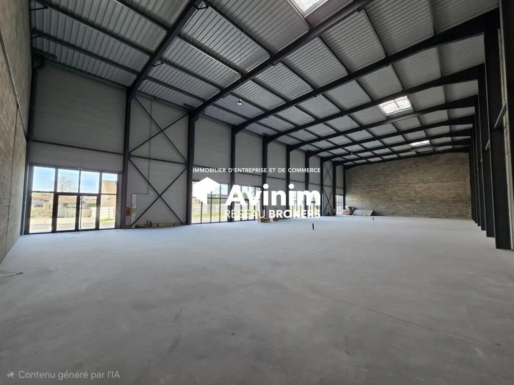 Location Commerce 756 m² - Photo 1