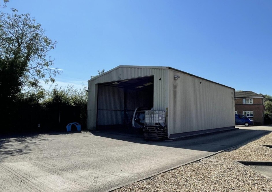 Malcolm Sargent Rd, Ashford for sale Primary Photo- Image 1 of 1