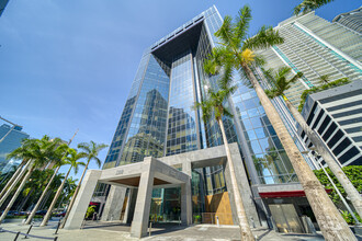 1200 Brickell Ave, Miami, FL for rent Building Photo- Image 1 of 12