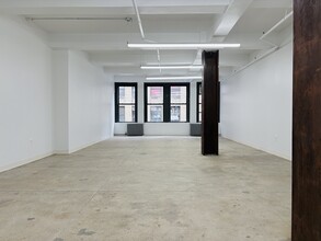 252 W 38th St, New York, NY for rent Building Photo- Image 1 of 6