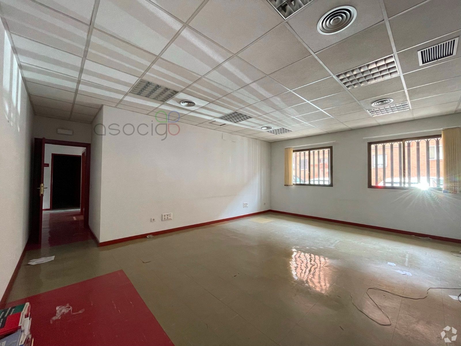 Retail in Guadalajara, Guadalajara to rent Interior Photo- Image 1 of 2