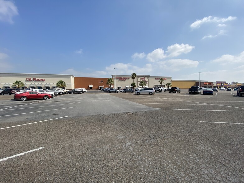 1601 E Price Rd, Brownsville, TX for rent - Building Photo - Image 1 of 1