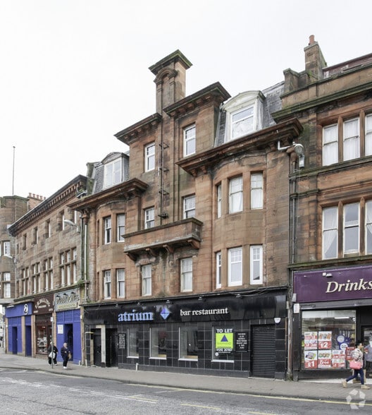 11 Burns Statue Sq, Ayr to rent - Building Photo - Image 1 of 10