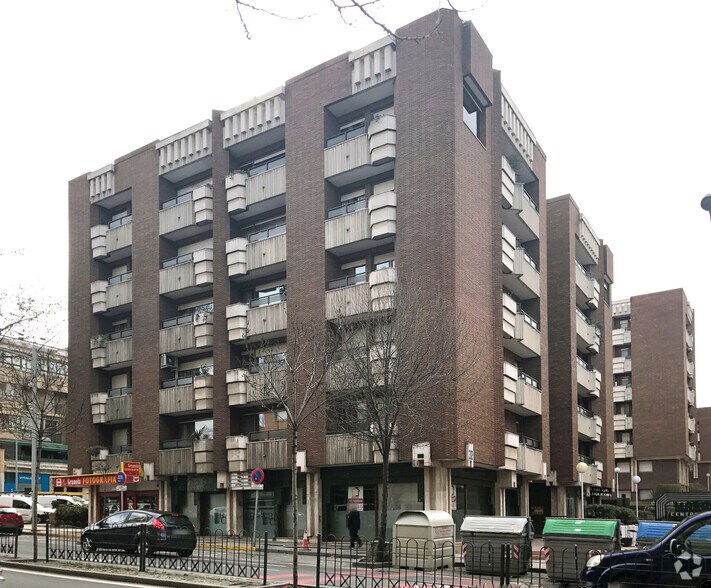 Paseo Ezequiel González, 32, Segovia, Segovia to rent - Building Photo - Image 2 of 4
