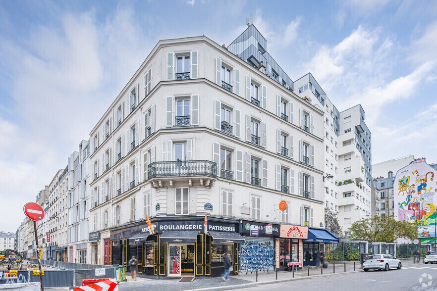 Retail in Paris to rent - Primary Photo - Image 1 of 5