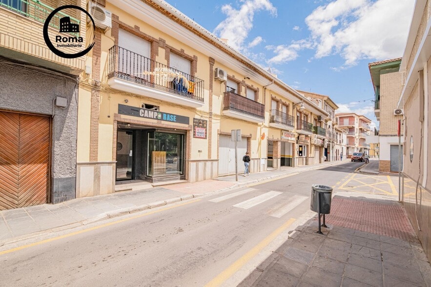 Calle Calderón, 68, Santa Fe, Granada for sale - Building Photo - Image 2 of 22