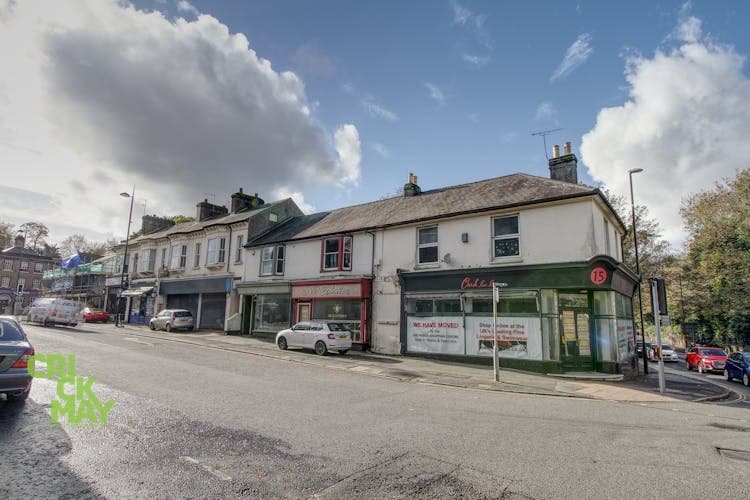 11-15 The Broadway, Haywards Heath to rent - Building Photo - Image 2 of 2