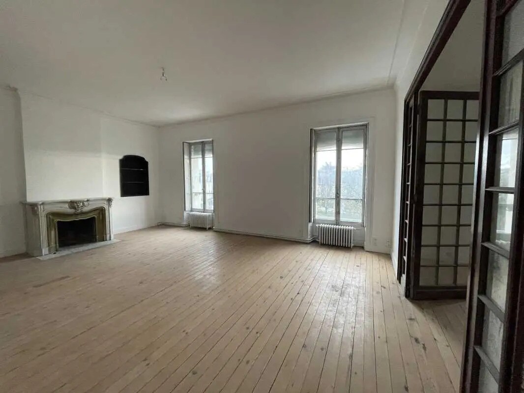 Office in Bordeaux to rent Interior Photo- Image 1 of 10