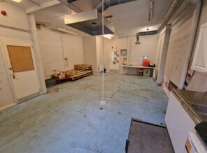 58-68 Channel St, Galashiels to rent Interior Photo- Image 2 of 6