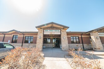 2021 Battlecreek Dr, Fort Collins, CO for rent Building Photo- Image 1 of 12