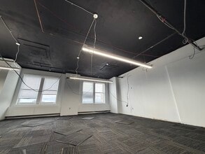 100 S Broad St, Philadelphia, PA to rent Interior Photo- Image 2 of 3