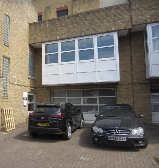 William Morris Way, London for rent - Building Photo - Image 3 of 7