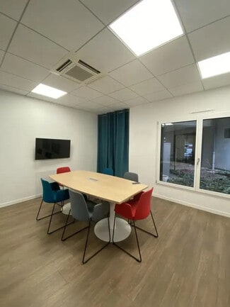 More details for 4 Bis Avenue Camille Rousset, Bron - Office for Sale