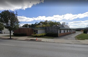 21125 Lorain Rd, Fairview Park, OH for sale Building Photo- Image 1 of 1