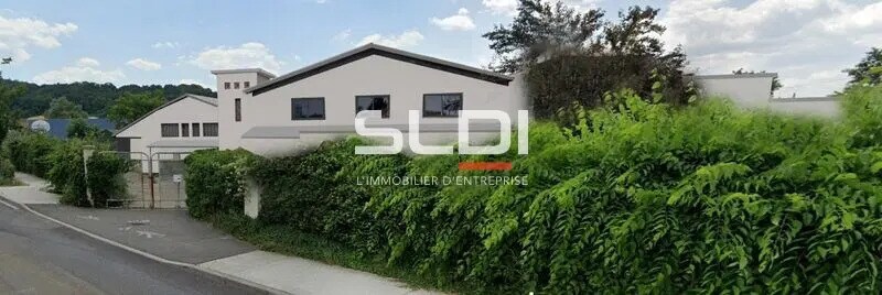 Light Industrial in Brignais to rent Building Photo- Image 1 of 3