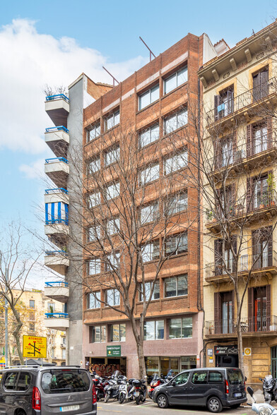 Carrer de Nàpols, 227, Barcelona, Barcelona for rent - Primary Photo - Image 1 of 5