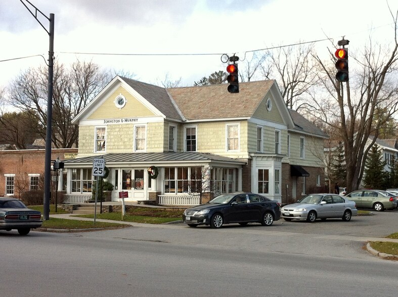 497 Depot St, Manchester Center, VT for sale - Building Photo - Image 1 of 1