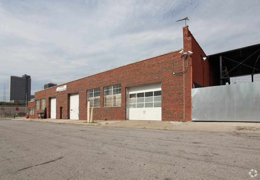 1830 Locust St, Kansas City, MO for rent - Building Photo - Image 2 of 2