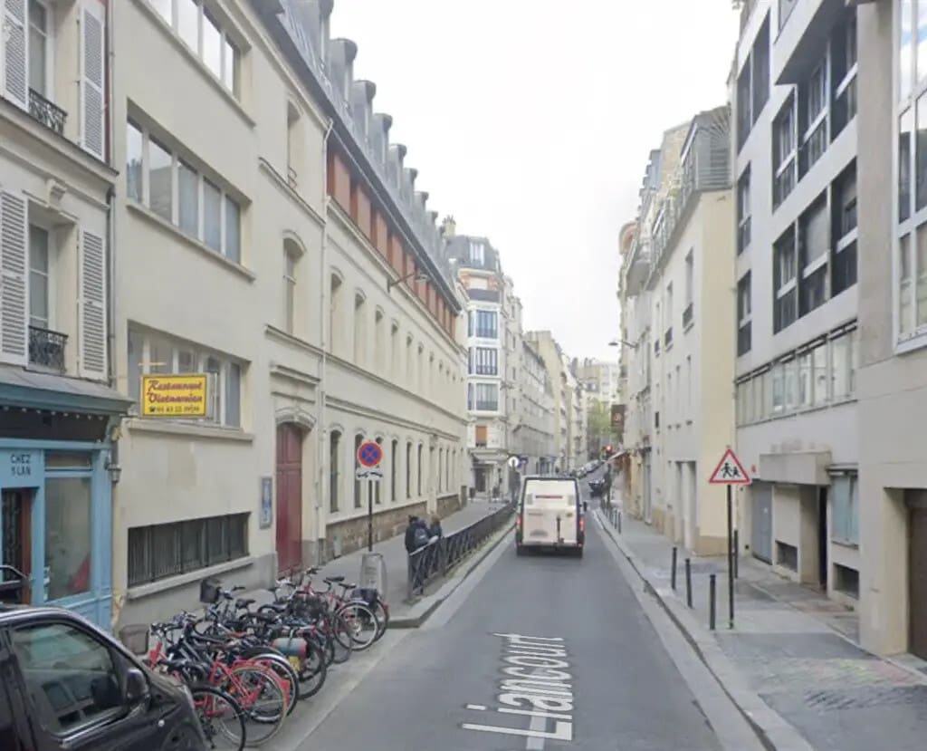 Location Commerce 70 m² - Photo 1