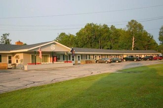 6770W US Highway 2, Manistique, MI for sale Primary Photo- Image 1 of 1