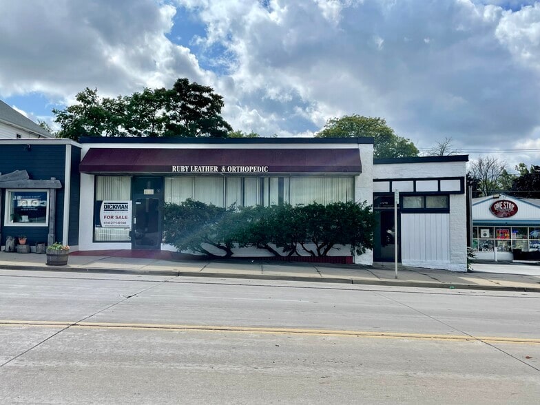 6125 W Bluemound Rd, Milwaukee, WI for sale - Building Photo - Image 1 of 1