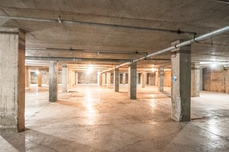 501 N Main Ave, Springfield, MO to rent Interior Photo- Image 1 of 3