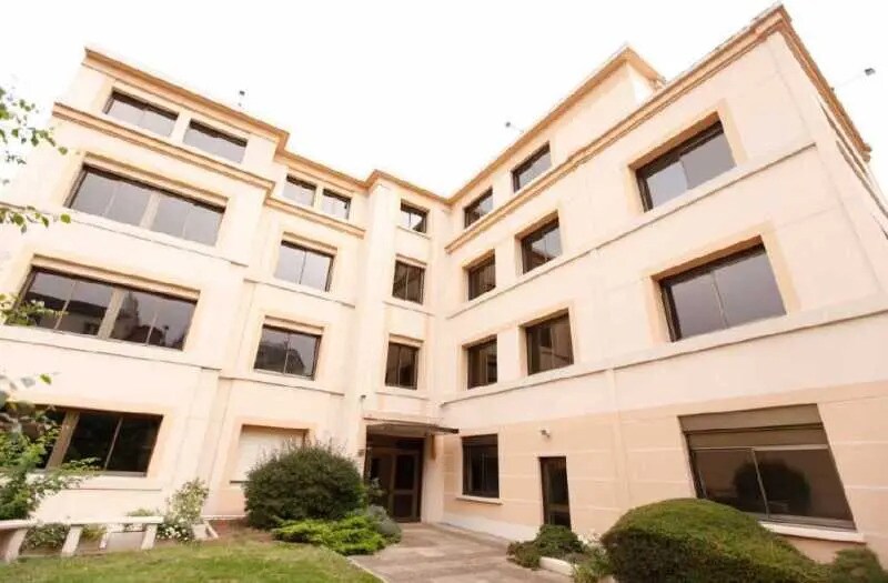 Office in La Garenne-Colombes to rent - Building Photo - Image 2 of 6