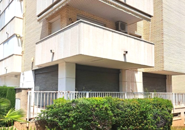 Carrer Sant Esteve Sesrovires, Martorell, BAR 08760 - Unit Puerta 02 - - Interior Photo - Image 1 of 2