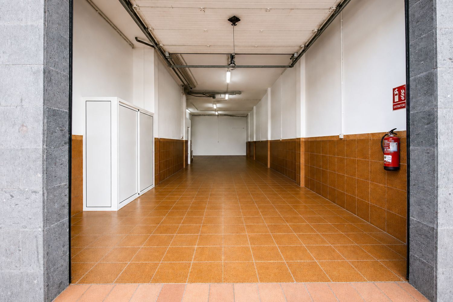 Retail in Las Palmas de Gran Canaria, Las Palmas to rent Interior Photo- Image 1 of 16