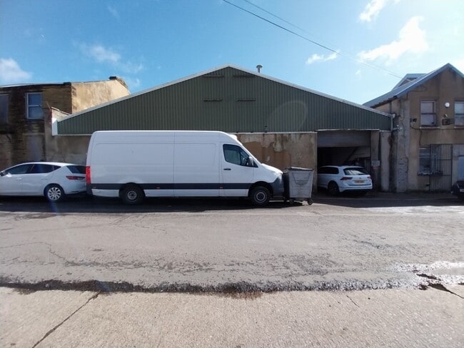 More details for Knowles St, Bradford - Industrial to Rent