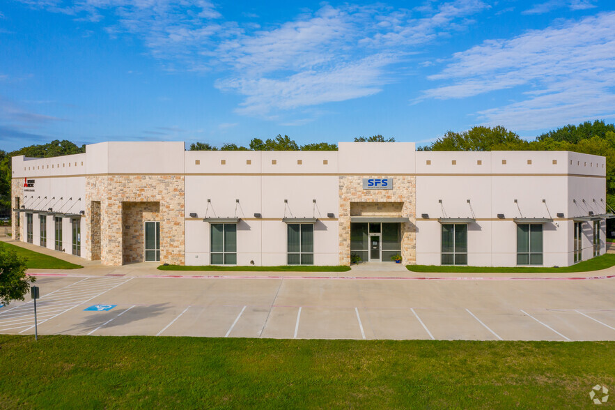 196 Freeport Pky, Coppell, TX for sale - Building Photo - Image 1 of 1