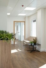 74-82 Queen Victoria St, London to rent Interior Photo- Image 2 of 10