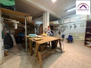 Retail in Cuenca, Cuenca to rent Interior Photo- Image 2 of 12