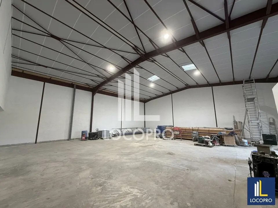 Light Industrial in Valbonne to rent Interior Photo- Image 1 of 5