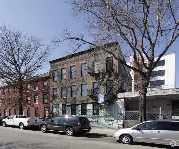 28 Marcy Ave, Brooklyn, NY for sale - Primary Photo - Image 1 of 1