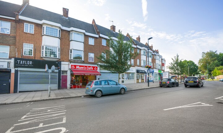 12-13 The Broadway, Croydon for sale - Primary Photo - Image 1 of 1