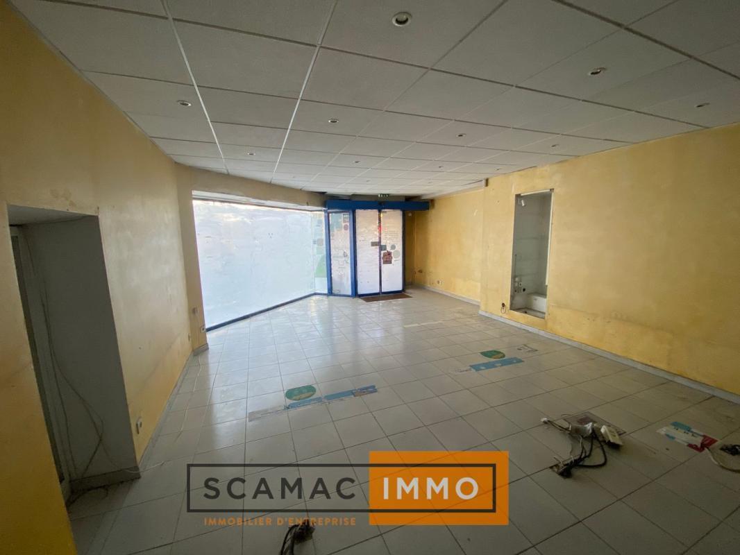 Retail in Roquefort-la-Bédoule for sale Interior Photo- Image 1 of 6