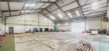 173-175 Airdrie Rd, Caldercruix to rent Interior Photo- Image 2 of 2