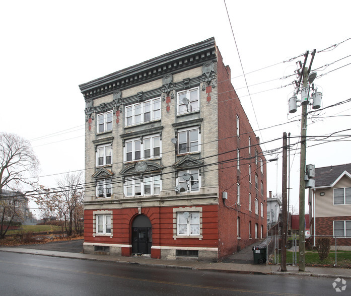 553 S Main St, Waterbury, CT for sale - Primary Photo - Image 1 of 1