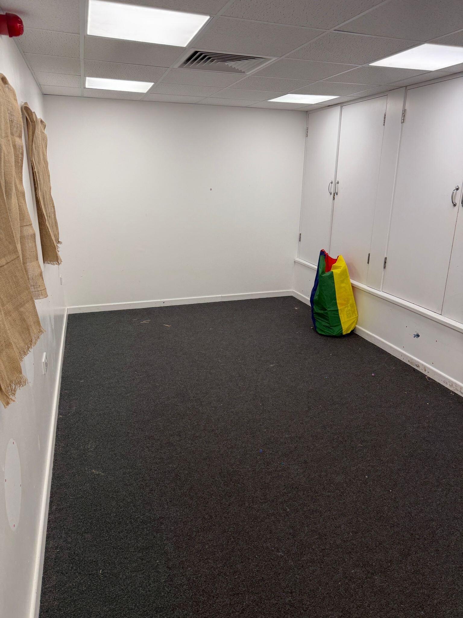 Bazalgette Way, London to rent Interior Photo- Image 1 of 3