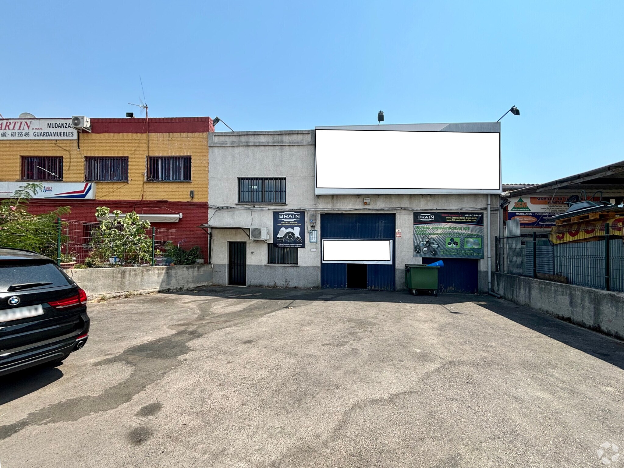  in Fuenlabrada, Madrid for sale Primary Photo- Image 1 of 1