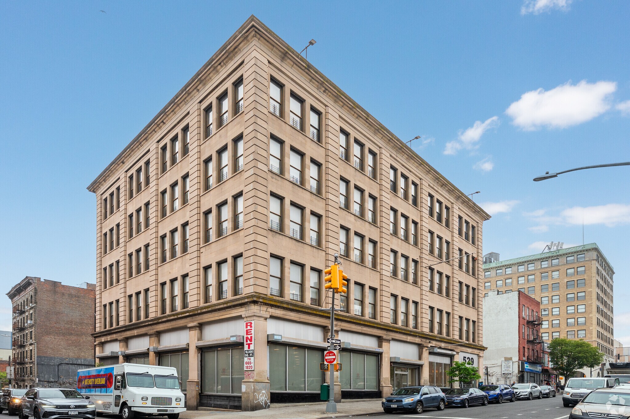 529 Courtlandt Ave, Bronx, NY for sale Primary Photo- Image 1 of 1