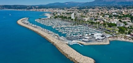 Saint-Laurent-du-Var - Aerial map view